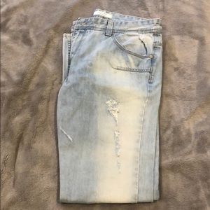 Zara light wash denim jeans